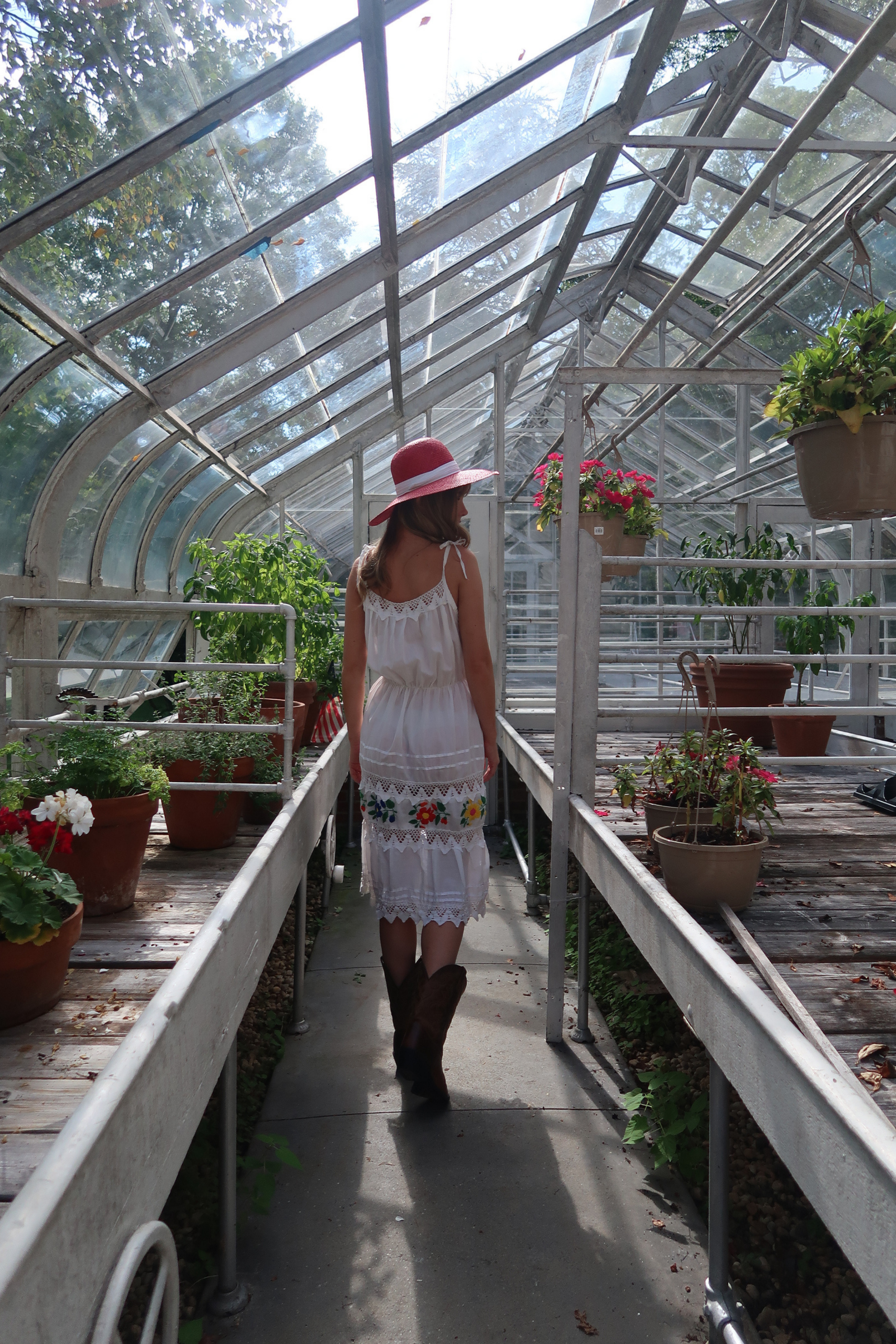1960s Embroidered White Cotton Folk Dress (XS-M)