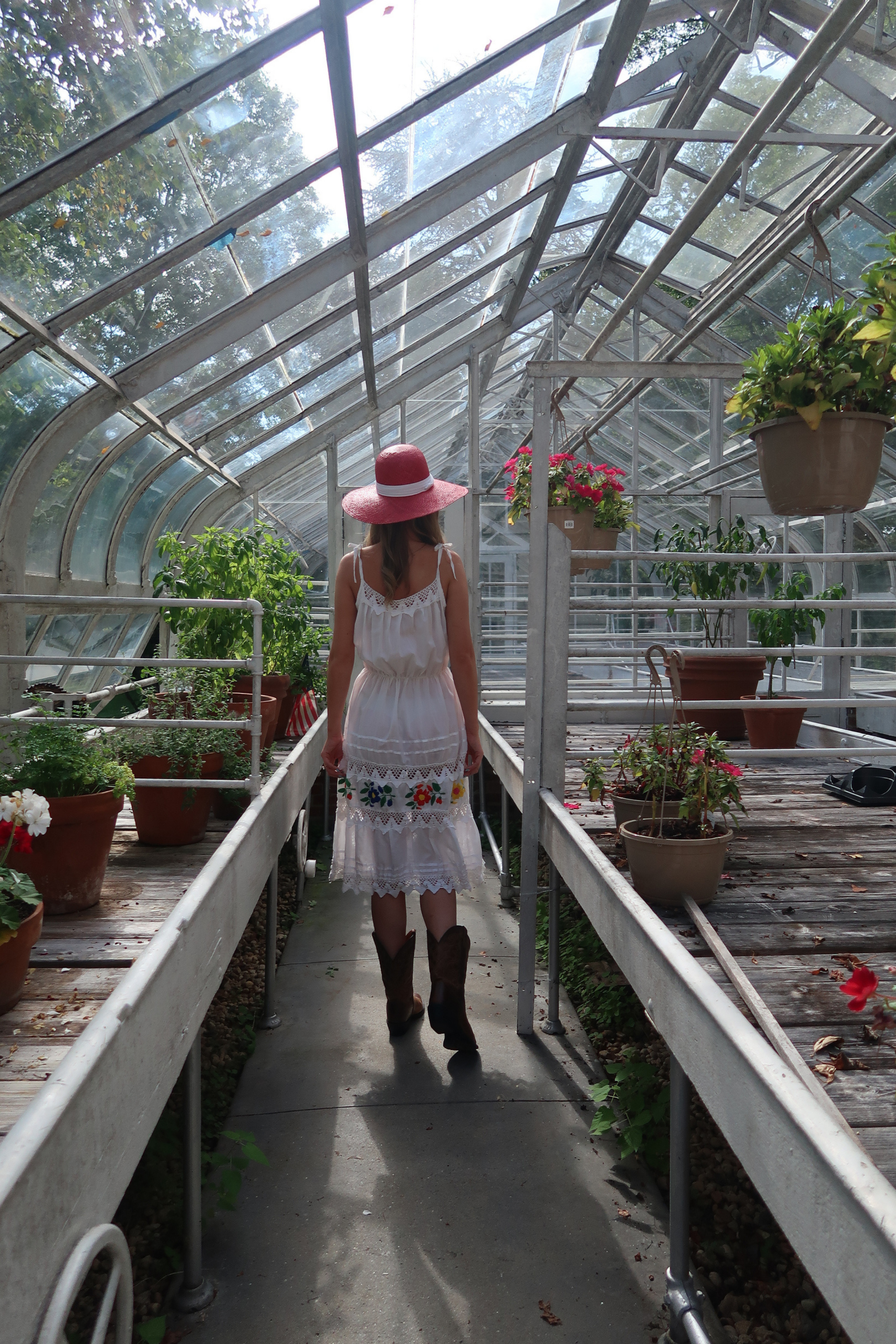 1960s Embroidered White Cotton Folk Dress (XS-M)