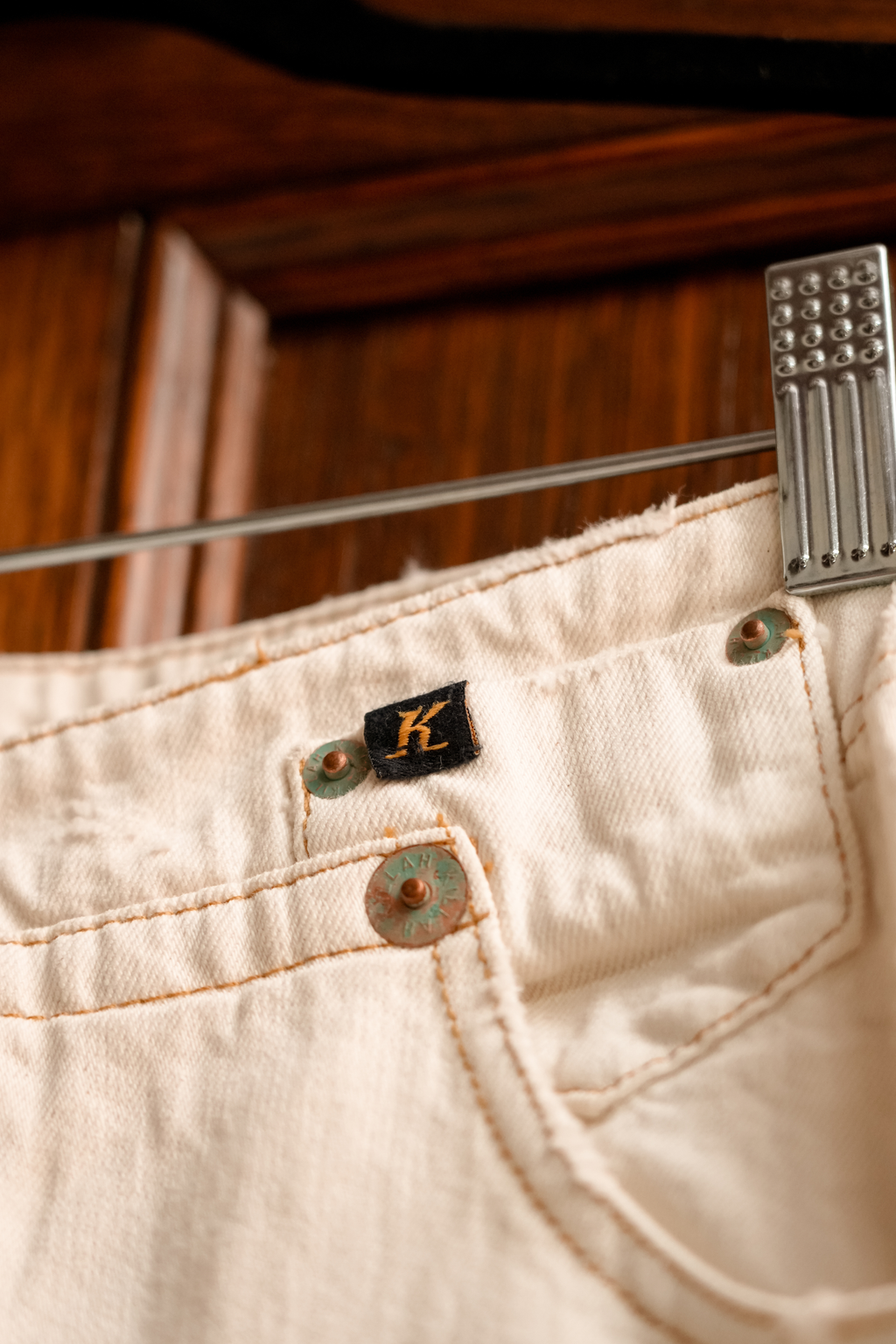 Vintage Killah by Miss Sixty Cream Low-Rise Bootcut Jeans | Made in Italy (Size 26)