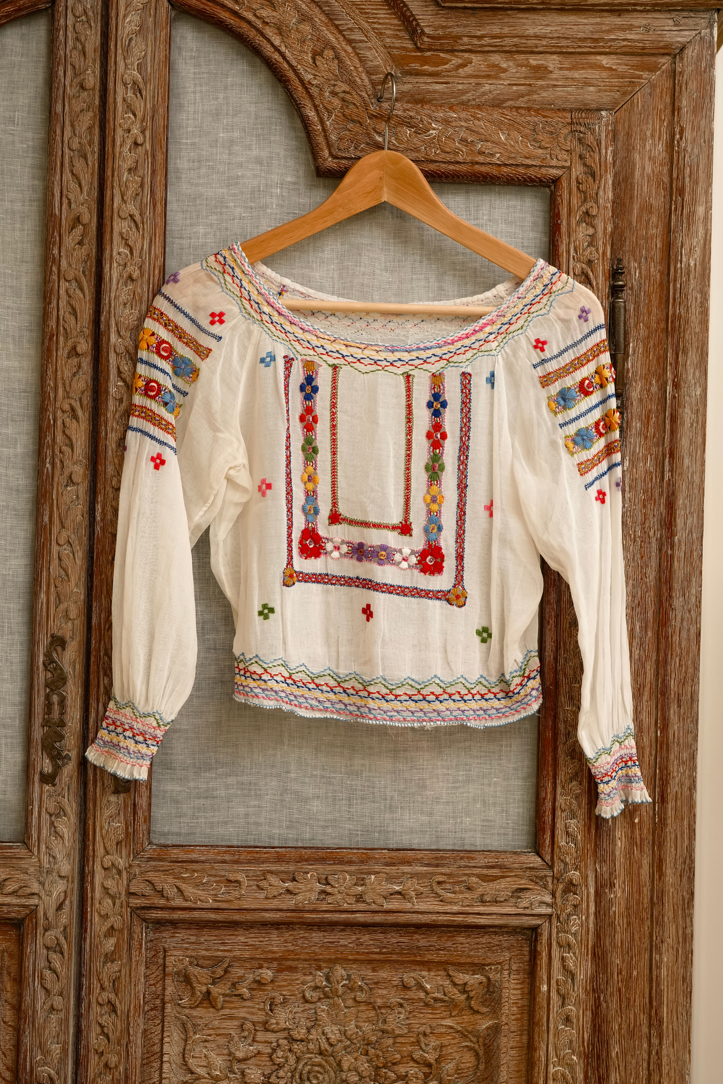 Vintage 1930's Hungarian Embroidered Peasant Blouse (XS-S)