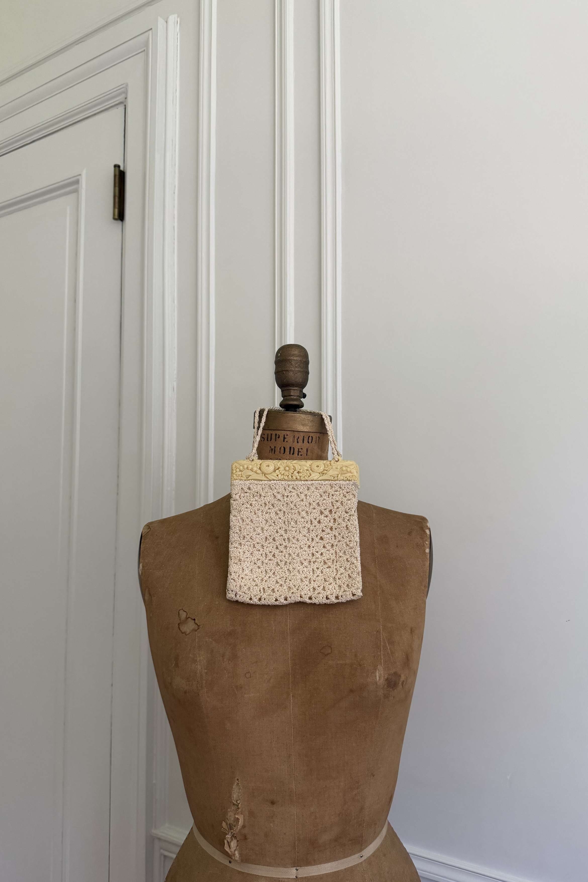 Antique 1920s Cream Crochet Evening Bag with Carved Celluloid Top Frame