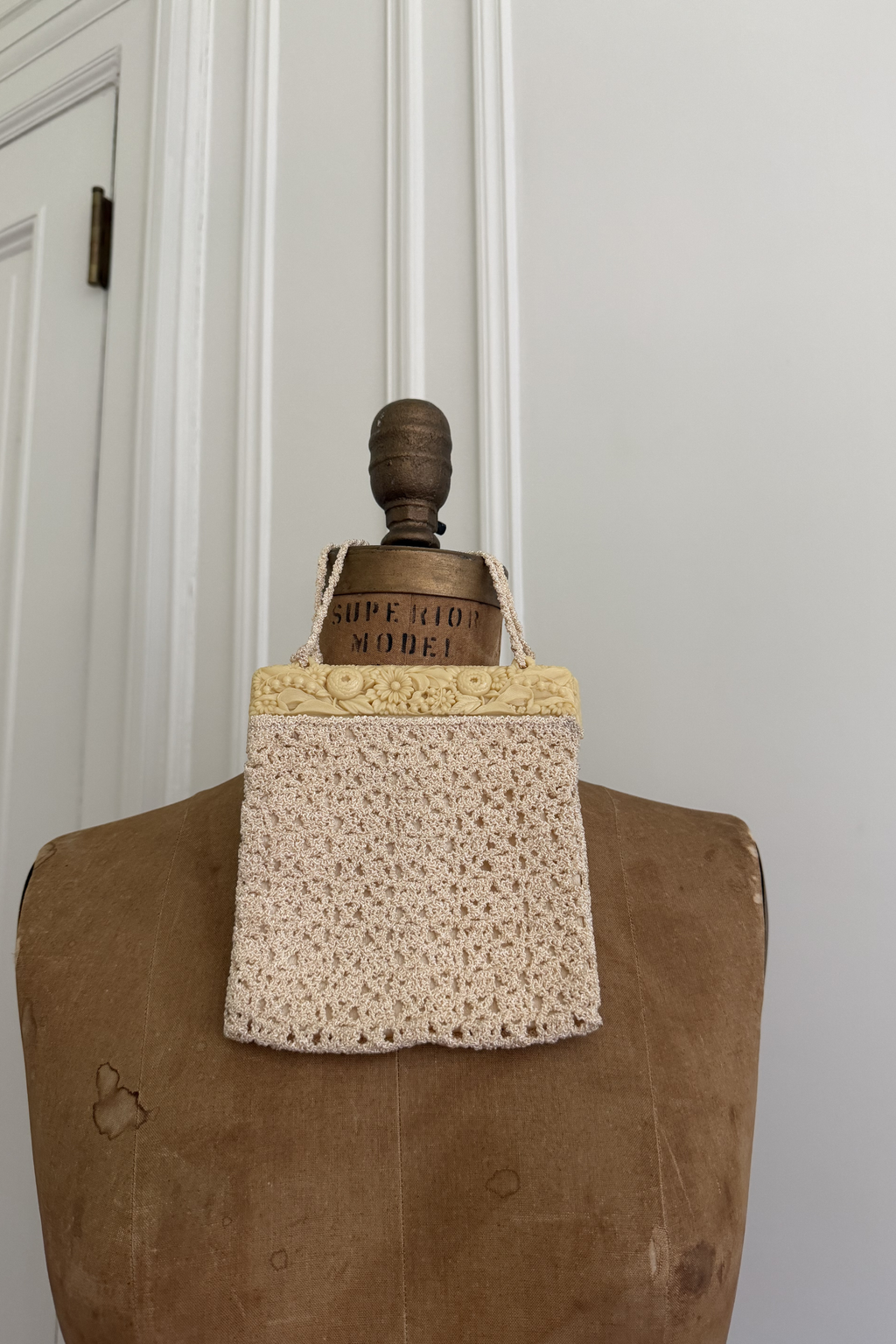 Antique 1920s Cream Crochet Evening Bag with Carved Celluloid Top Frame