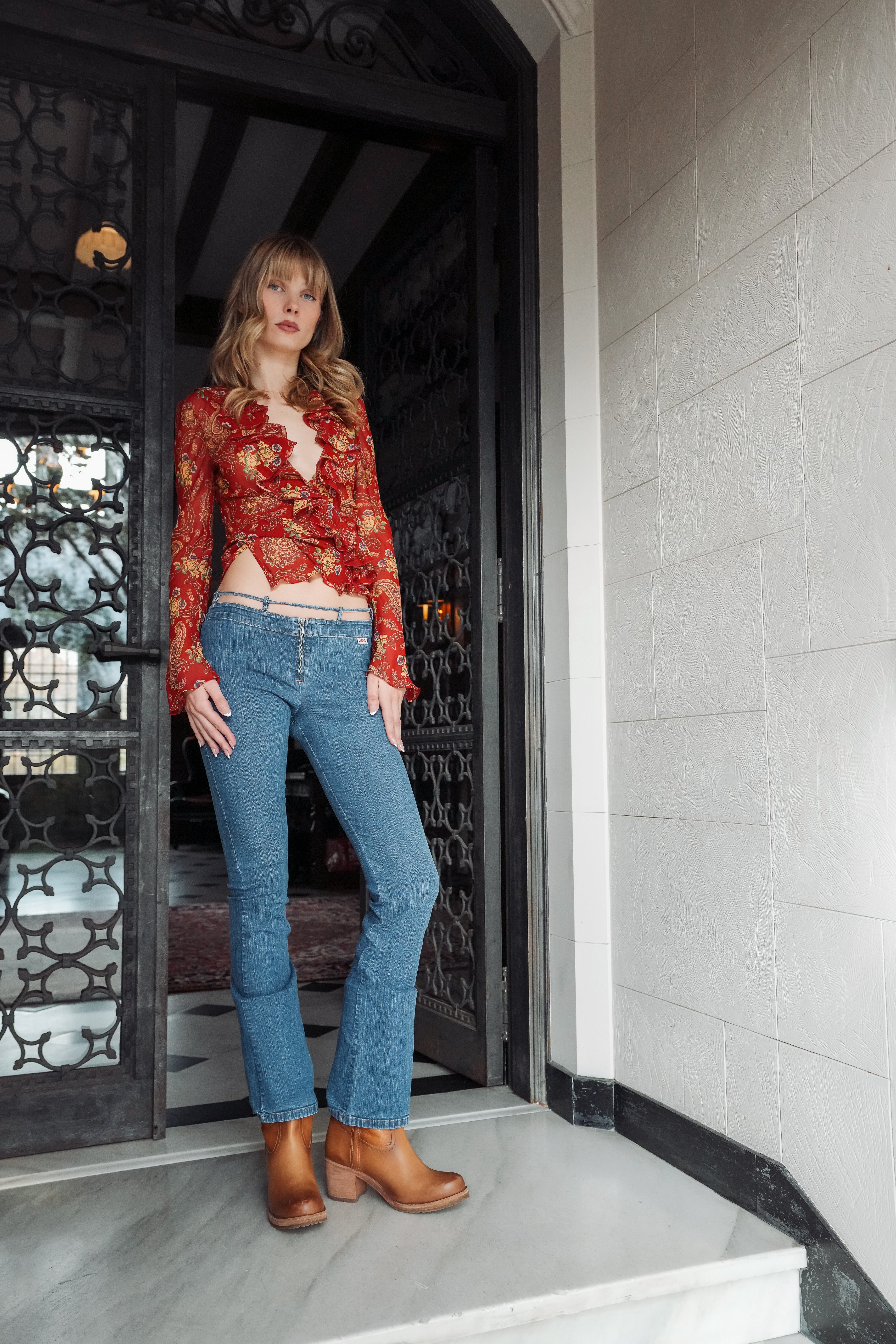 Vintage Miss Sixty Low-Rise Belted Jeans (XS-S)