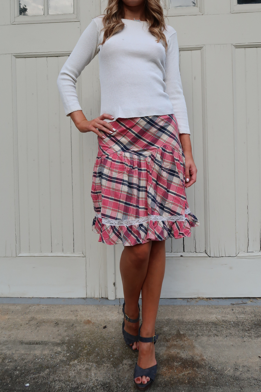 Vintage Ralph Lauren pink navy cream plaid prairie skirt with ruffle hem and white crochet lace trim
